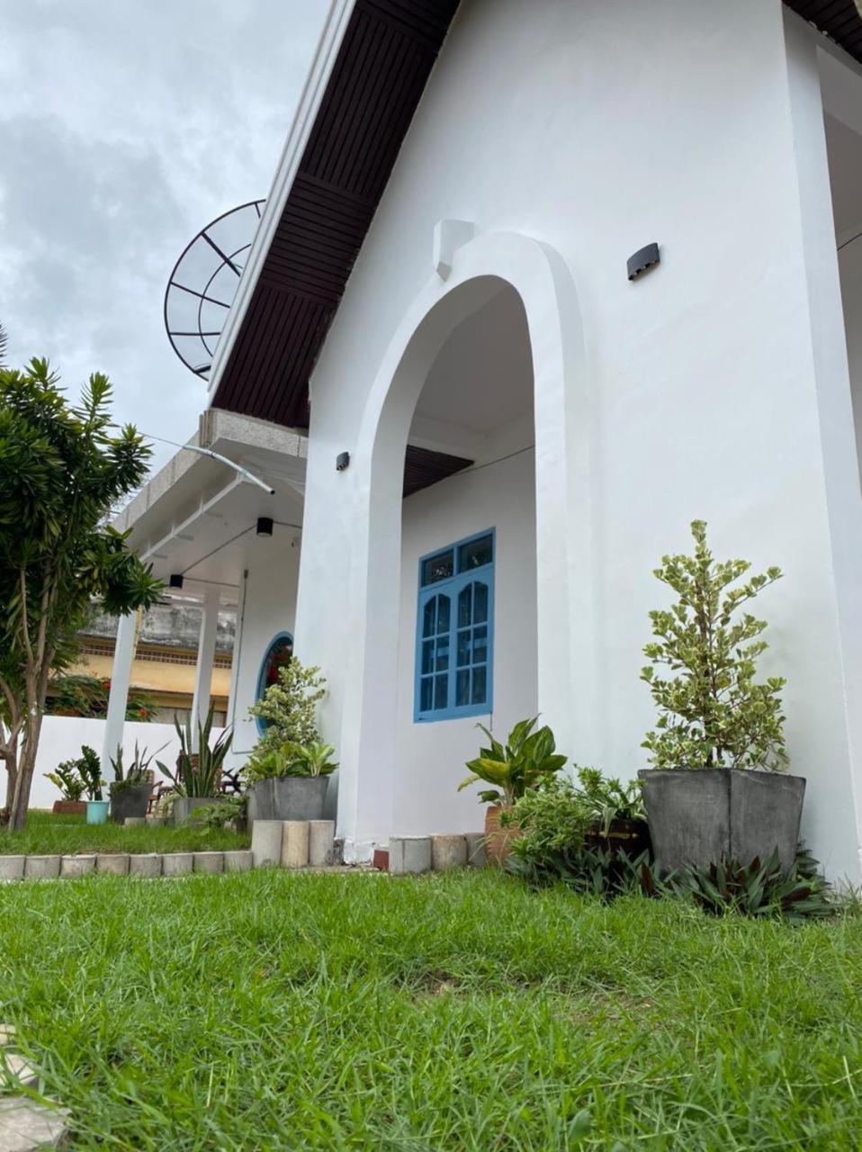 B2 Hotel Savannakhet Exterior photo