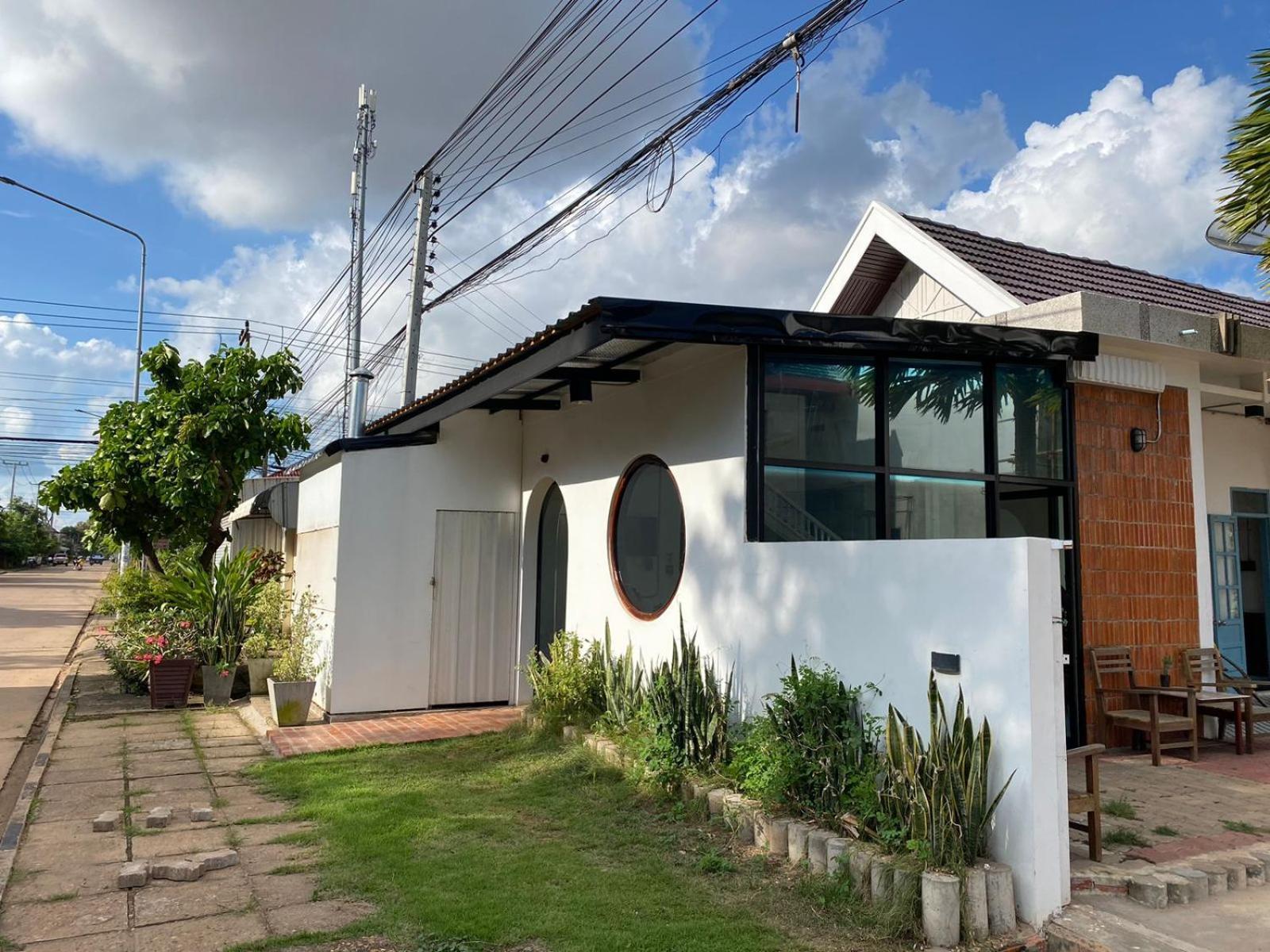 B2 Hotel Savannakhet Exterior photo