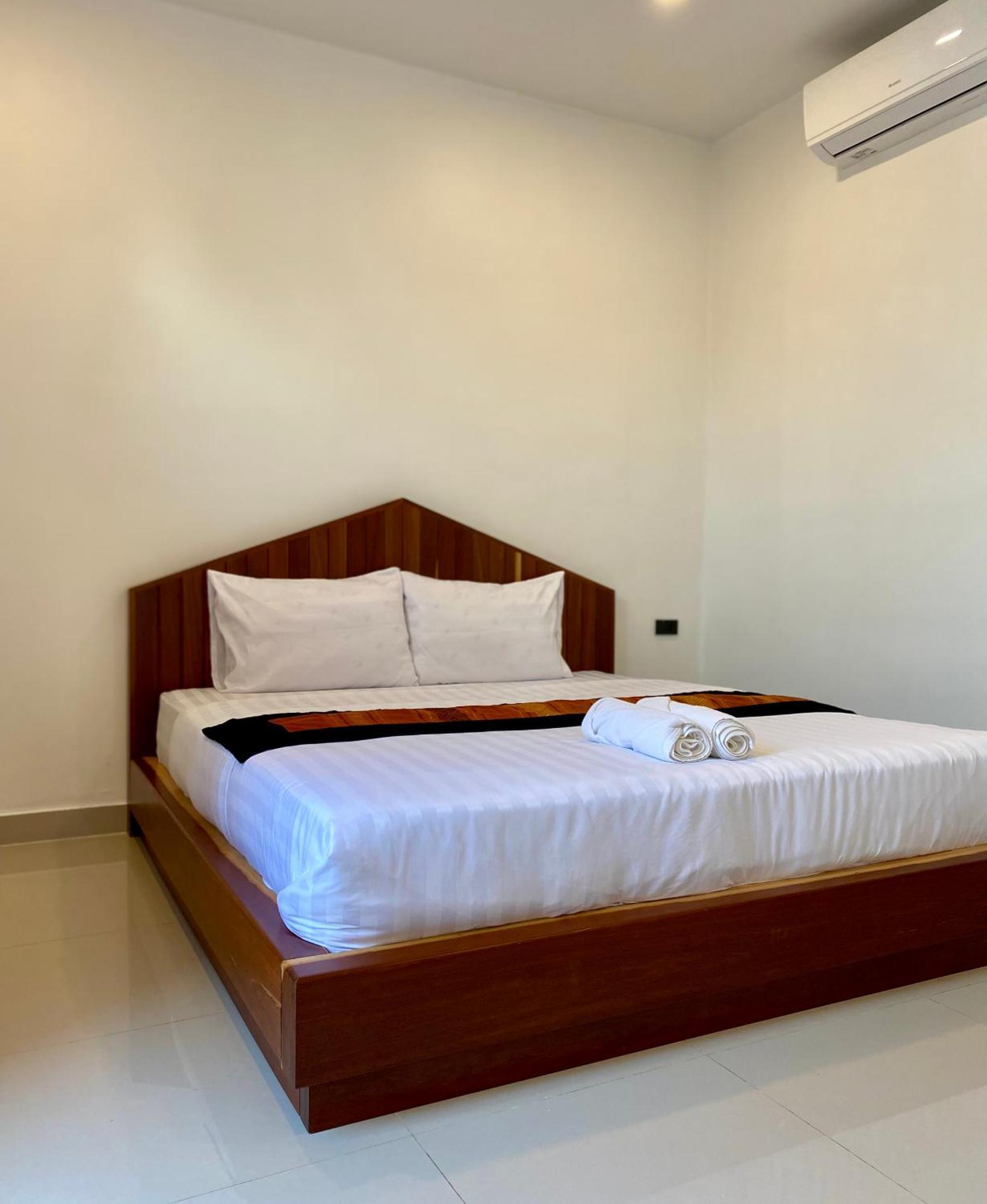 B2 Hotel Savannakhet Exterior photo