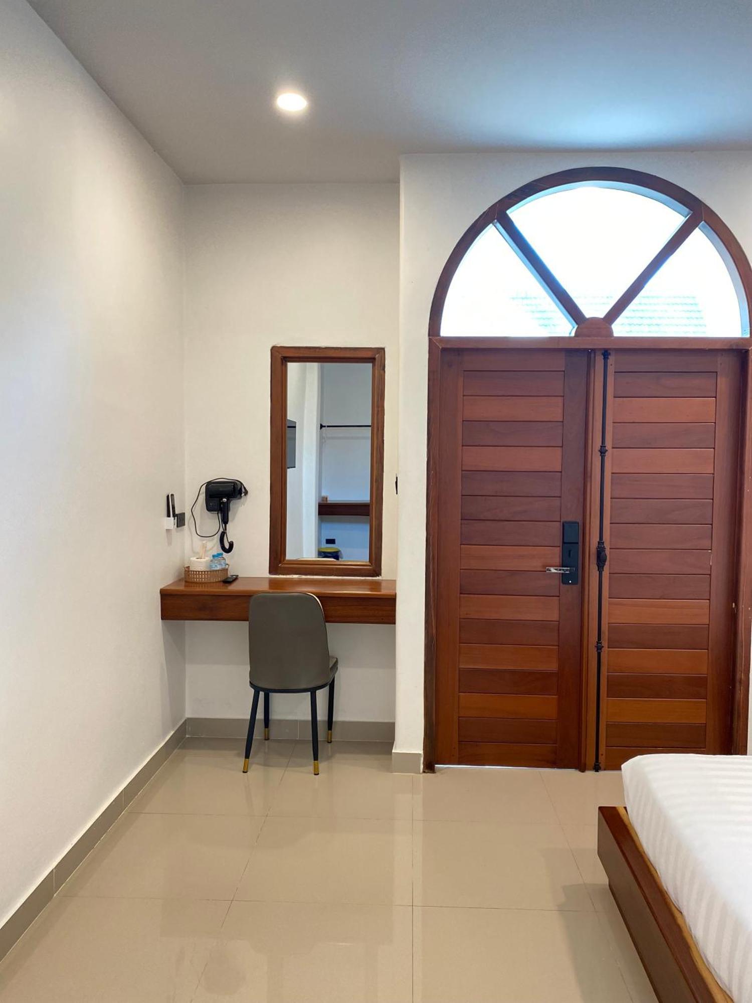 B2 Hotel Savannakhet Exterior photo